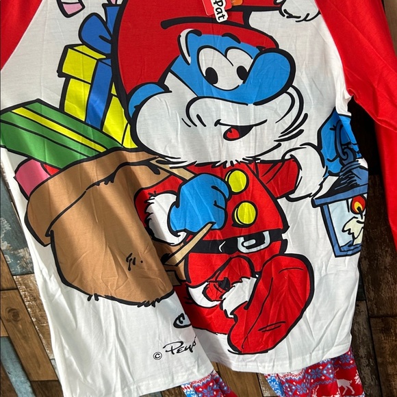 PatPat Red and White Smurfs Graphic Top - Picture 5 of 10